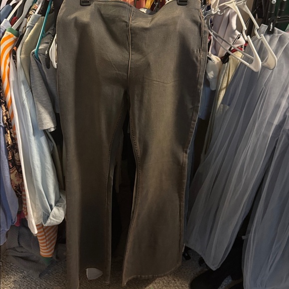 We The Free penny pull on Flare Leg Jeans - Picture 3 of 6